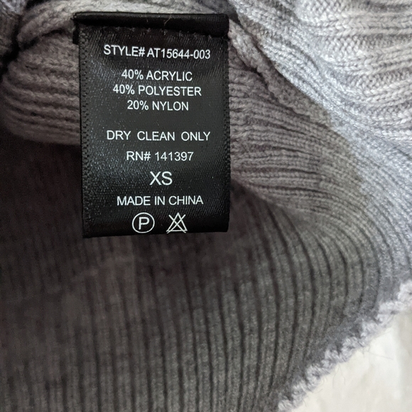 COPY - ASTR cropped sweetheart Top Long Sleeve NWT grey - Picture 4 of 6